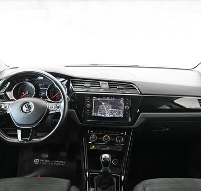 Volkswagen Touran 11