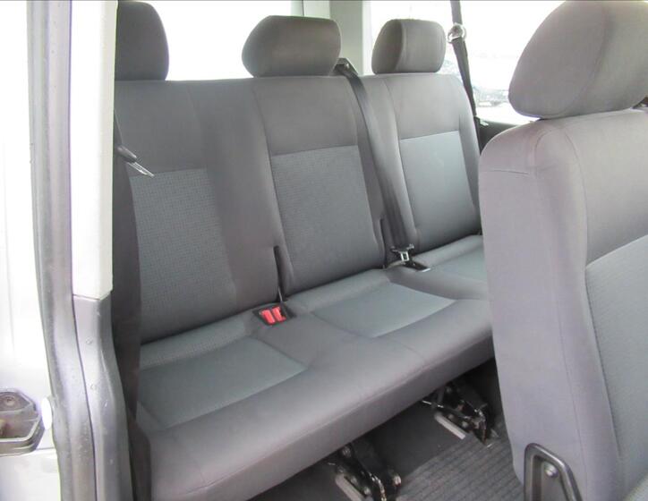 Volkswagen Caravelle 14