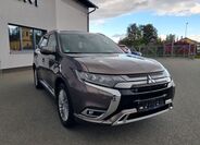 Mitsubishi Outlander 7
