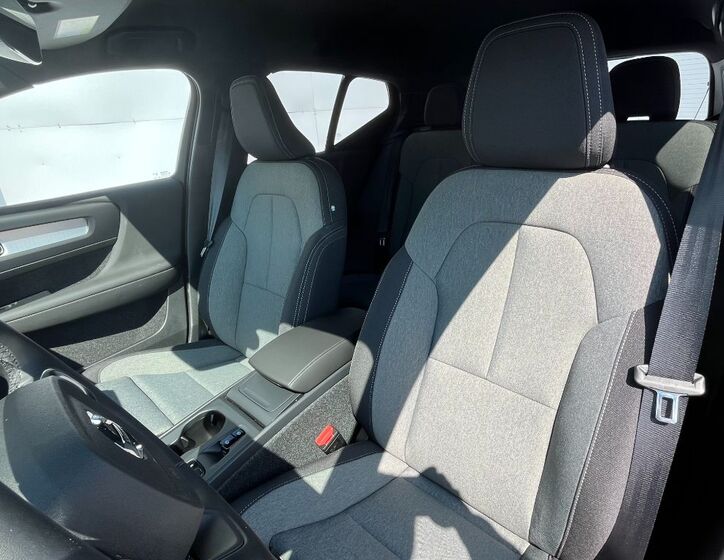 Volvo XC40 11