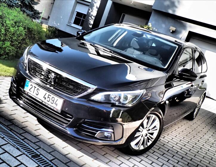 Peugeot 308 1