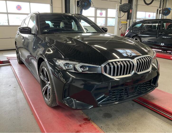 BMW Řada 3 2