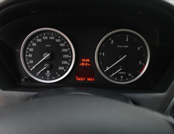 BMW X6 13