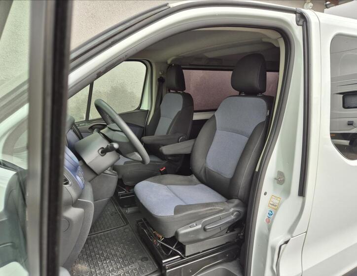 Opel Vivaro 13