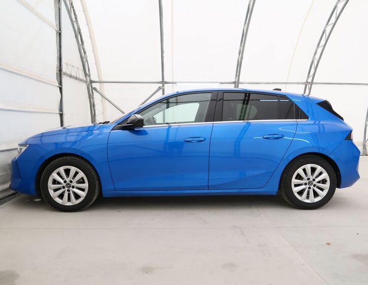 Opel Astra 9