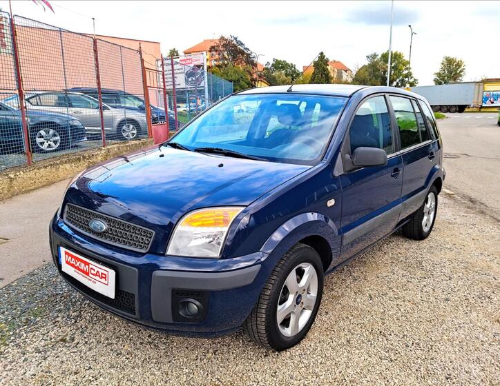 Ford Fusion 1