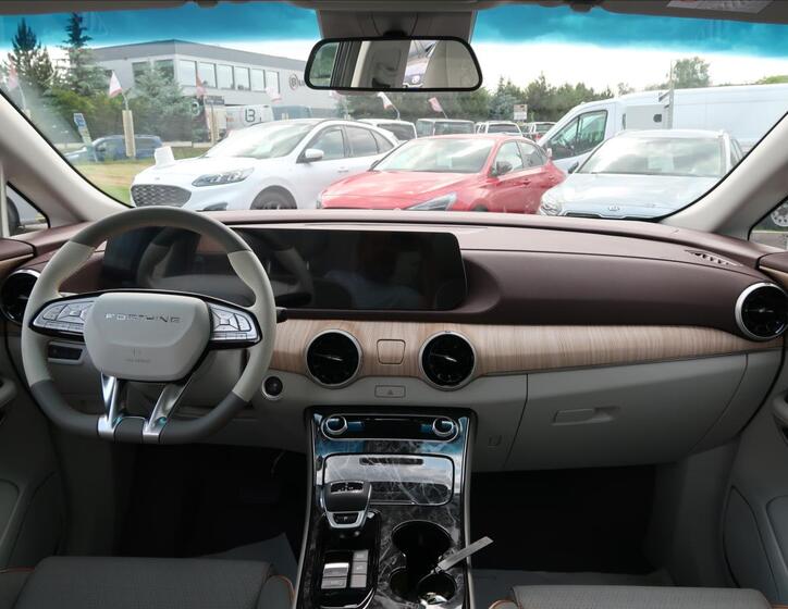 Dongfeng U-Tour 21