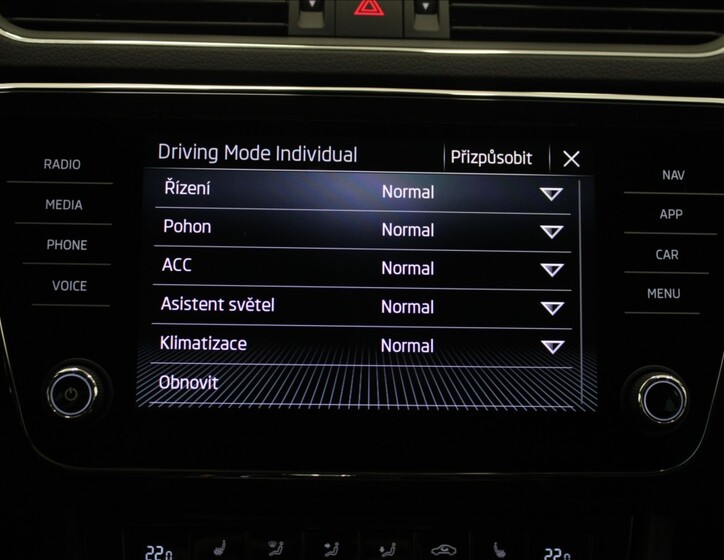 Škoda Superb 16