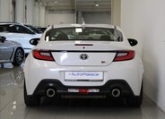 Toyota GR86 4