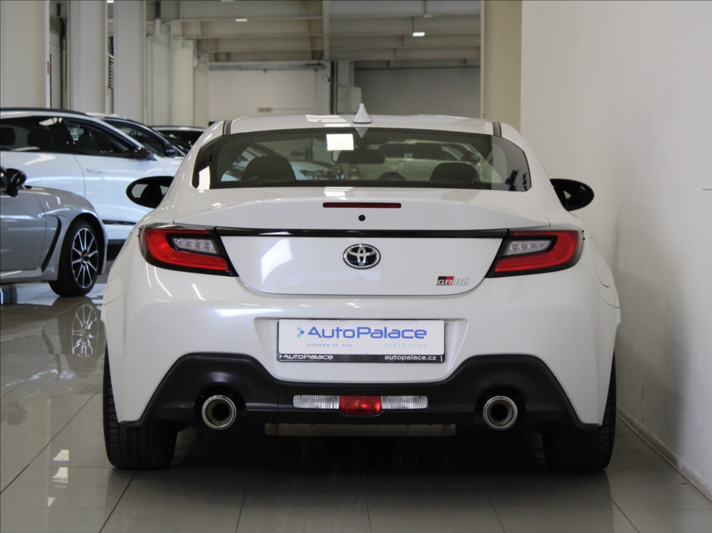 Toyota GR86