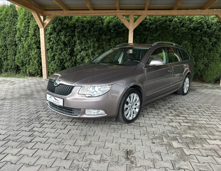 Škoda Superb 1
