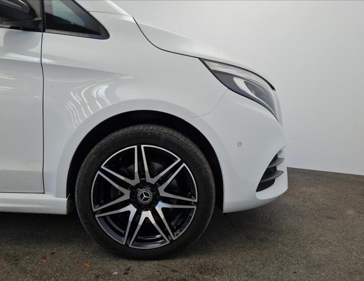 Mercedes-Benz Třídy V 27