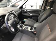 Ford S-MAX 9