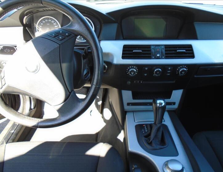 BMW Řada 5 13