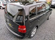 Volkswagen Touran 6