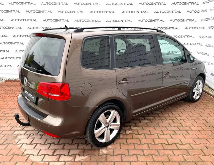 Volkswagen Touran 6
