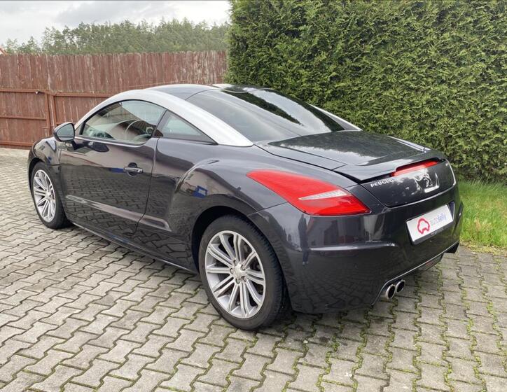 Peugeot RCZ 3