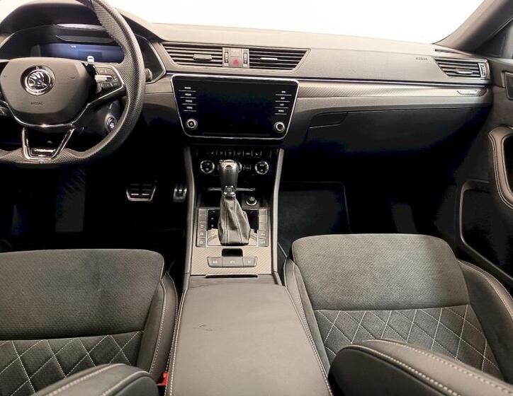 Škoda Superb 24