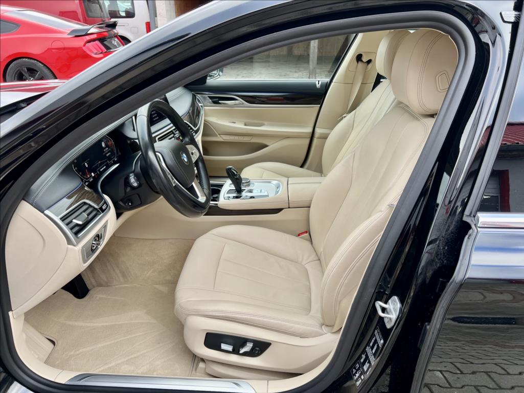 BMW Řada 7