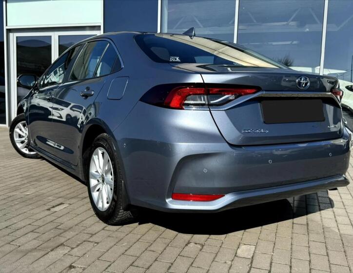 Toyota Corolla 8