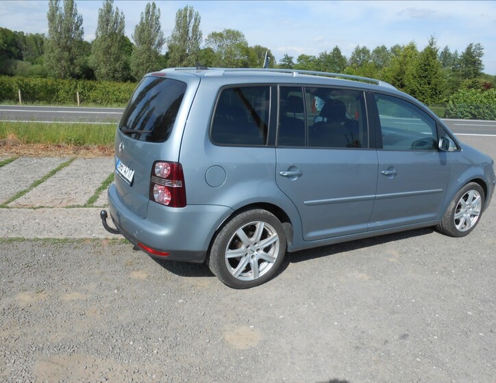 Volkswagen Touran 7