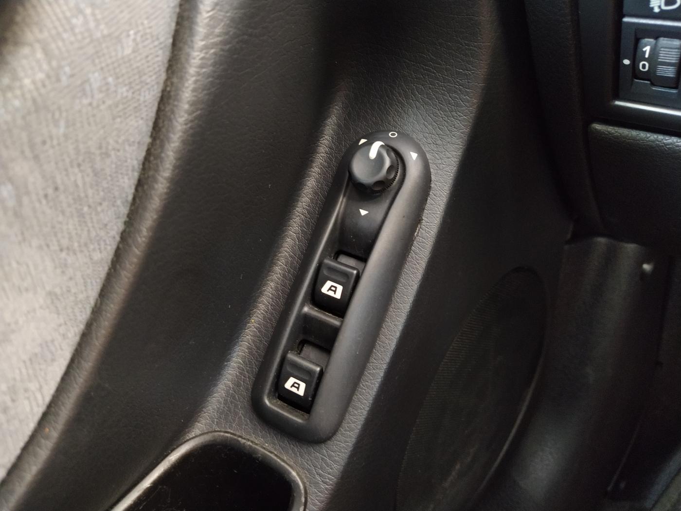 Peugeot 406