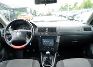 Volkswagen Golf 24