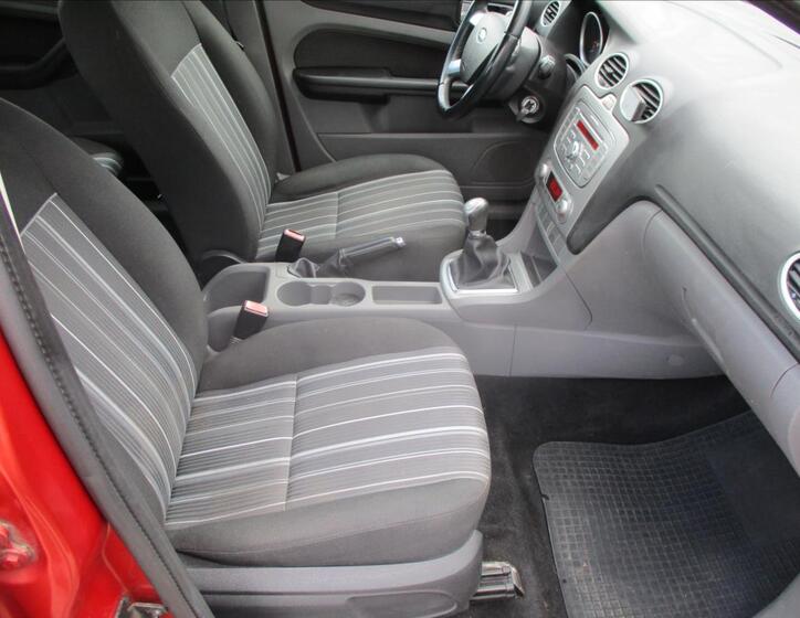 Ford Focus 18