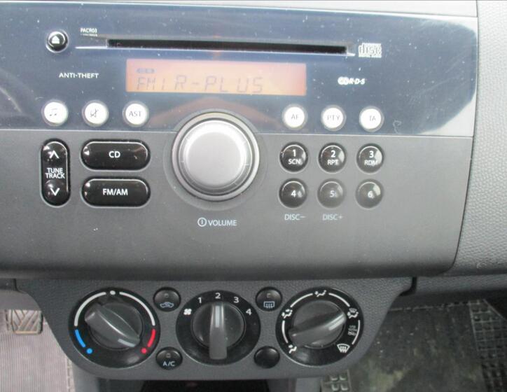 Suzuki Swift 11