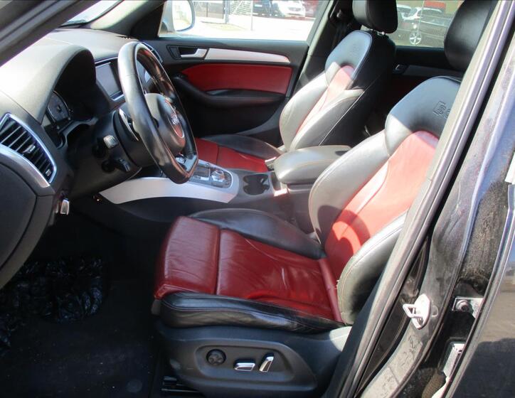 Audi SQ5 7