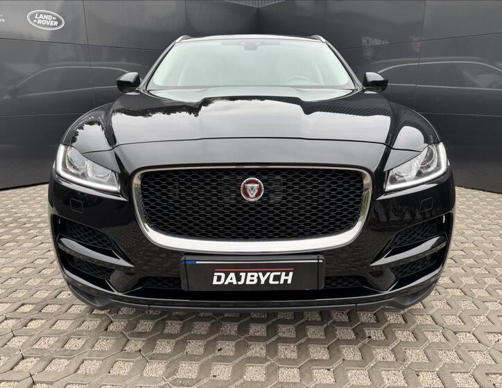 Jaguar F-Pace 4