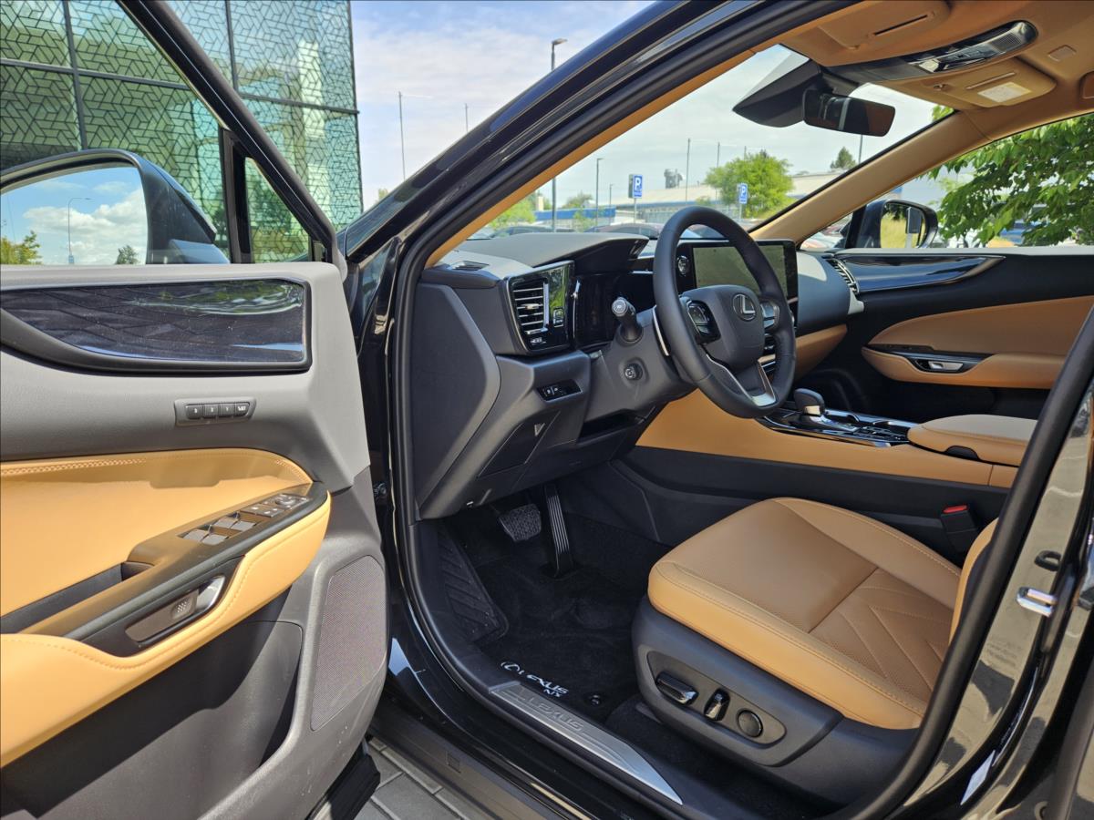 Lexus NX 450h plus