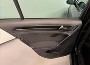 Volkswagen Golf 28