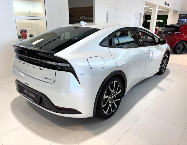 Toyota Prius 7