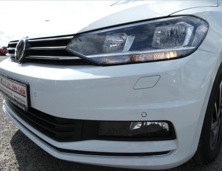 Volkswagen Touran 4