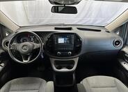 Mercedes-Benz Vito 13