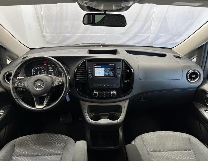 Mercedes-Benz Vito 13