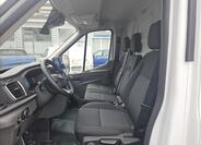 Ford Transit 9