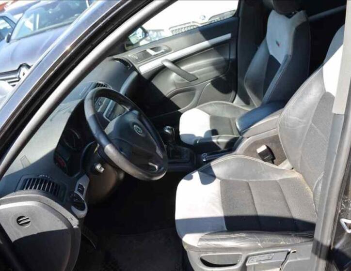 Škoda Octavia 16