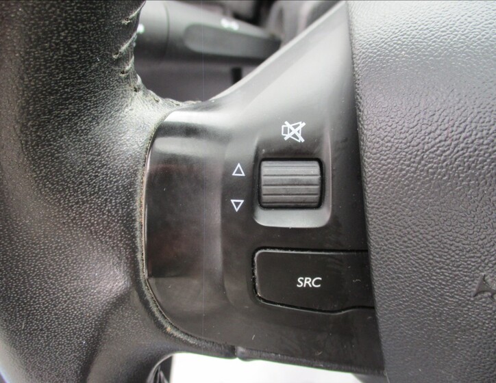 Peugeot 2008 22