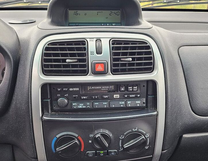 Mitsubishi Space Star 10