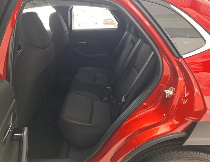 Mazda CX-30 4