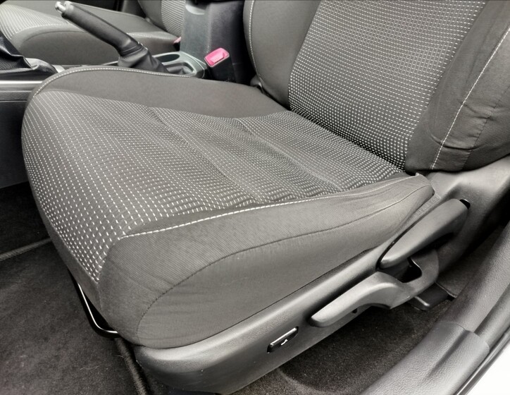 Toyota Auris 14