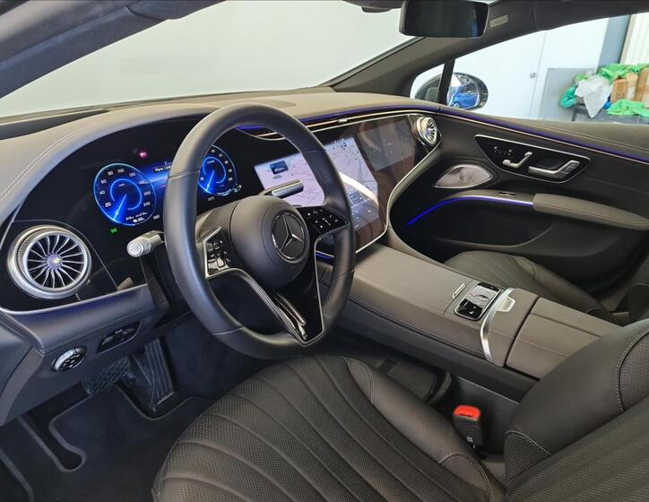 Mercedes-Benz EQS 9