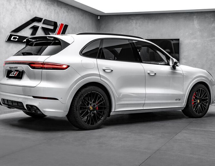 Porsche Cayenne 5