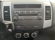 Mitsubishi Outlander 15