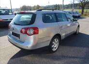 Volkswagen Passat 9