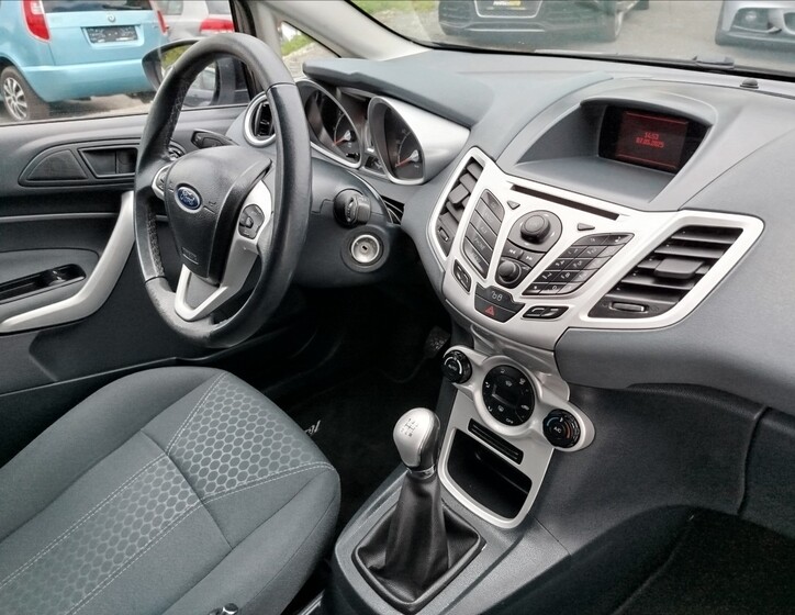 Ford Fiesta 23