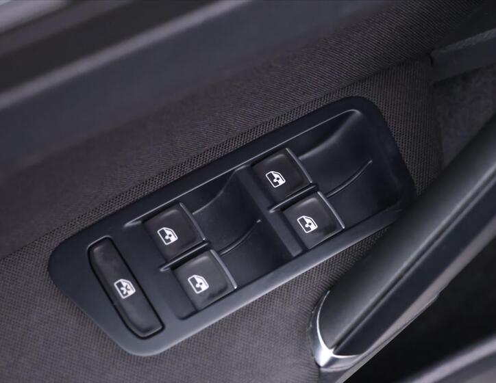 Volkswagen Golf 15