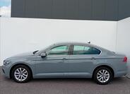 Volkswagen Passat 10